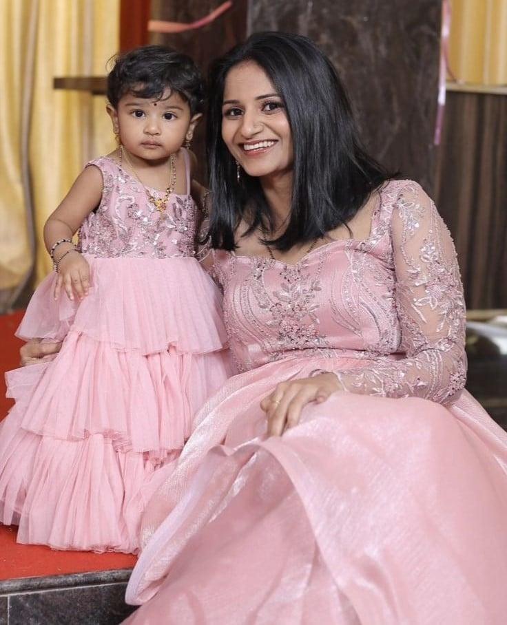 Matching dresses for mom and daughter hotsell